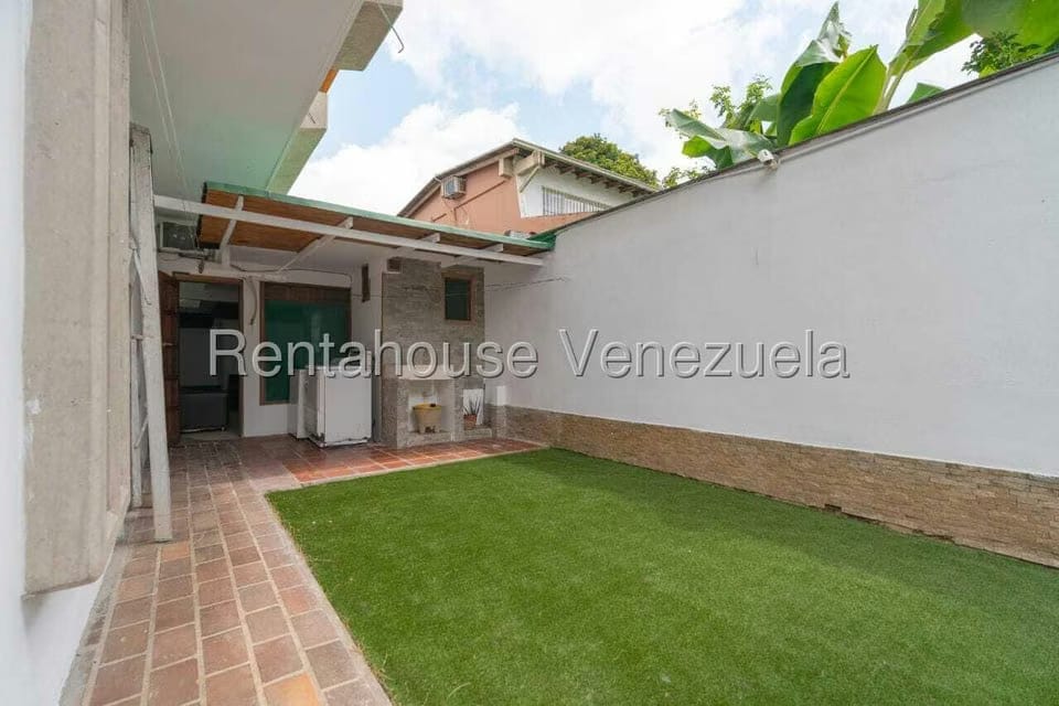 Casa (Duplex) en Venta en Lomas de La Lagunita, Distrito Metropolitano - 28