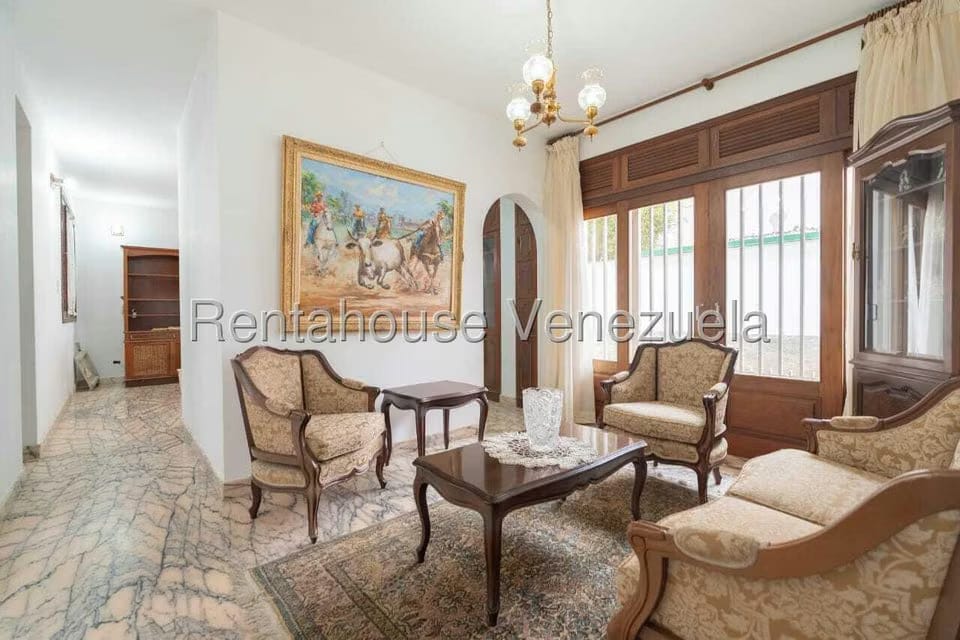Casa (Duplex) en Venta en Lomas de La Lagunita, Distrito Metropolitano - 4