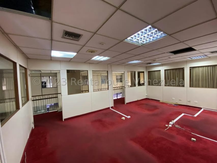 Comercial (Local Comercial) en Alquiler en Santa Eduvigis, Distrito Metropolitano - 20