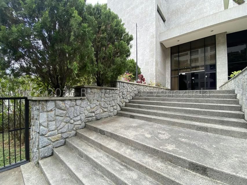 Comercial (Local Comercial) en Alquiler en Santa Eduvigis, Distrito Metropolitano - 3