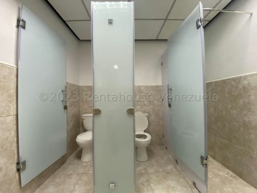 Comercial (Local Comercial) en Alquiler en Santa Eduvigis, Distrito Metropolitano - 31