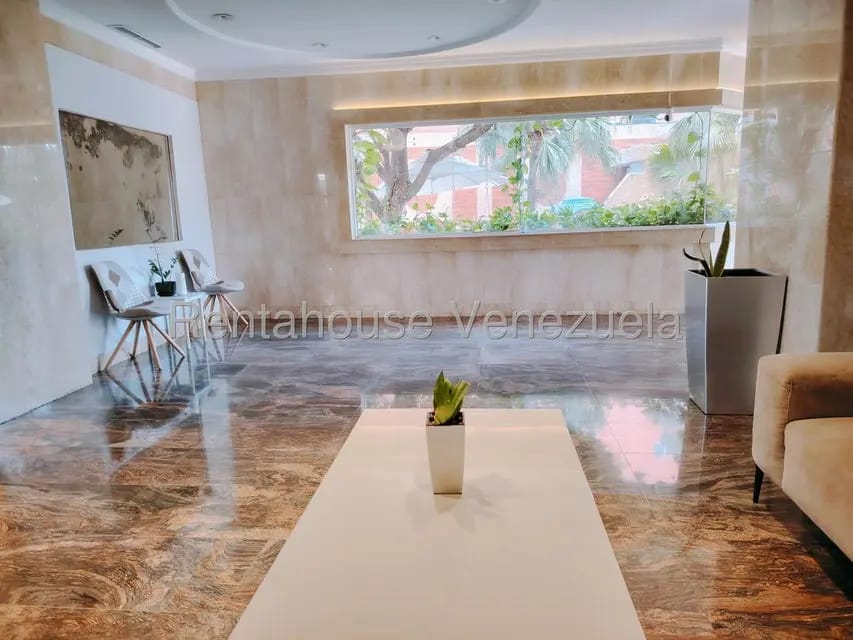 Apartamento (Multiples Niveles) en Venta en El Milagro, Zulia - 40