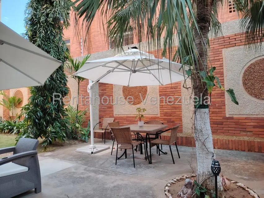 Apartamento (Multiples Niveles) en Venta en El Milagro, Zulia - 48