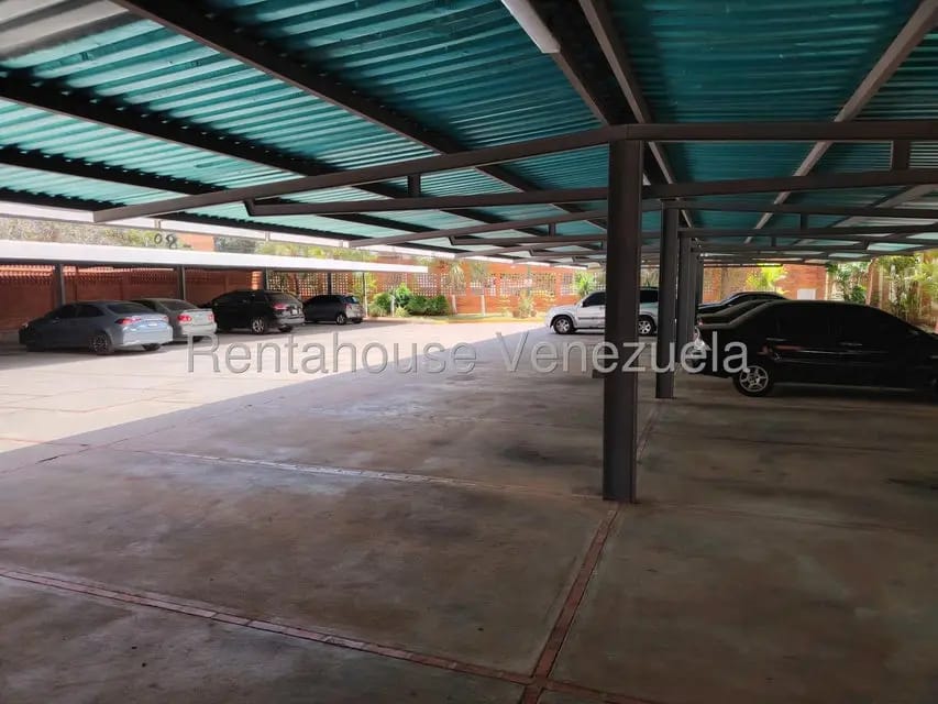 Apartamento (Multiples Niveles) en Venta en El Milagro, Zulia - 51