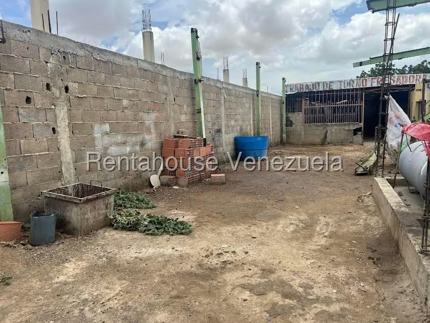Terreno (Comercial) en Venta en Sector Bobare, Falcon - 9