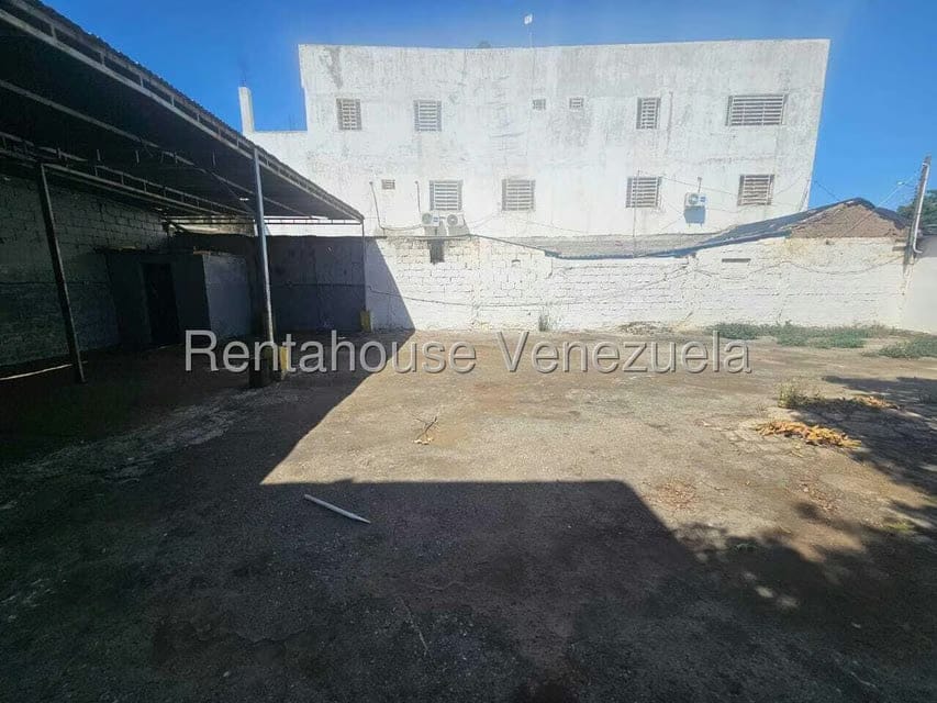 Terreno (Comercial) en Venta en Centro, Falcon - 11