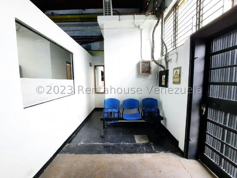Comercial (Galpon - Deposito) en Venta en Centro, Lara - 2