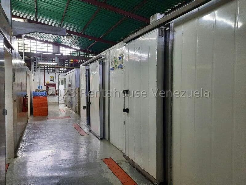 Comercial (Galpon - Deposito) en Venta en Centro, Lara - 11