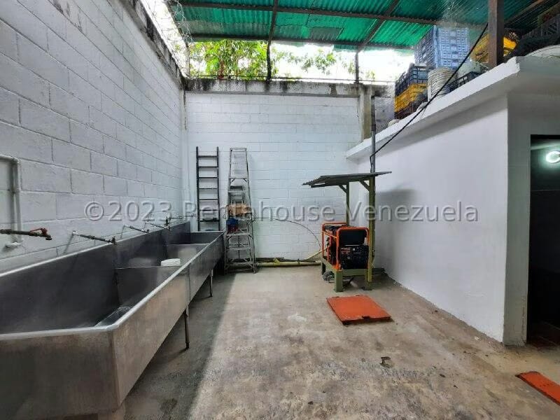 Comercial (Galpon - Deposito) en Venta en Centro, Lara - 27