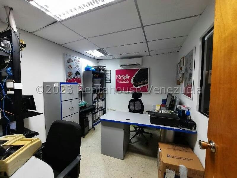 Comercial (Galpon - Deposito) en Venta en Centro, Lara - 9