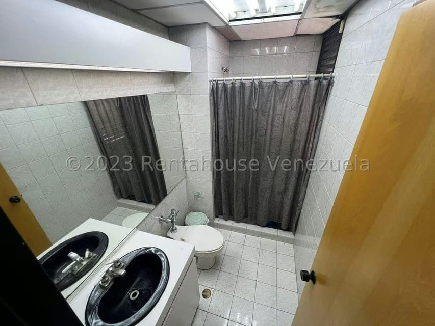Comercial (Oficina) en Venta en Santa Eduvigis, Distrito Metropolitano - 12