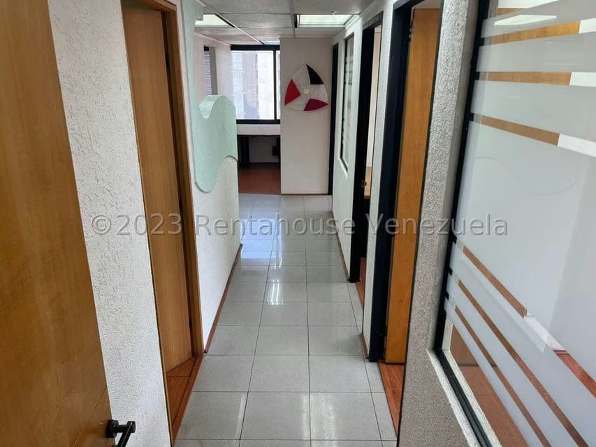 Comercial (Oficina) en Venta en Santa Eduvigis, Distrito Metropolitano - 14