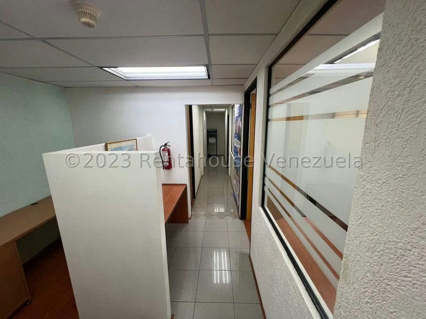 Comercial (Oficina) en Venta en Santa Eduvigis, Distrito Metropolitano - 23