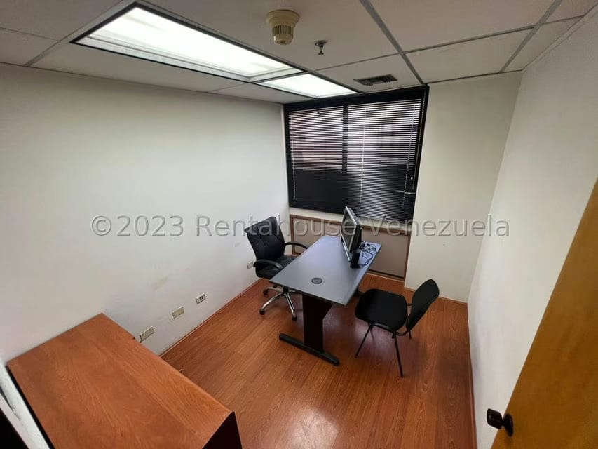 Comercial (Oficina) en Venta en Santa Eduvigis, Distrito Metropolitano - 29