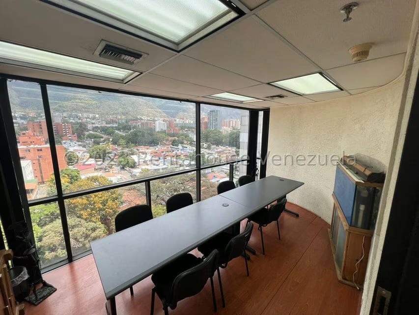 Comercial (Oficina) en Venta en Santa Eduvigis, Distrito Metropolitano - 4