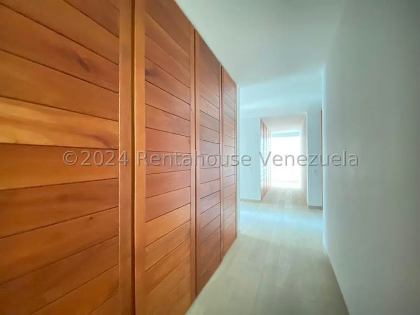 Apartamento (1 Nivel) en Venta en Los Chorros, Distrito Metropolitano - 27