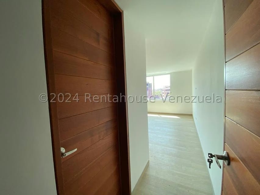 Apartamento (1 Nivel) en Venta en Los Chorros, Distrito Metropolitano - 37