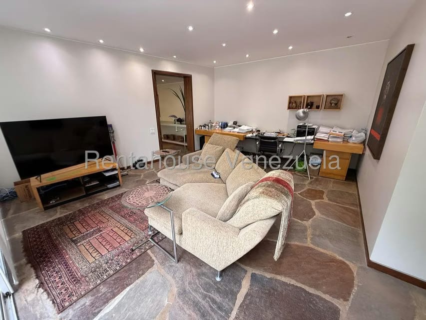 Casa (Multipes Niveles) en Venta en Los Chorros, Distrito Metropolitano - 26