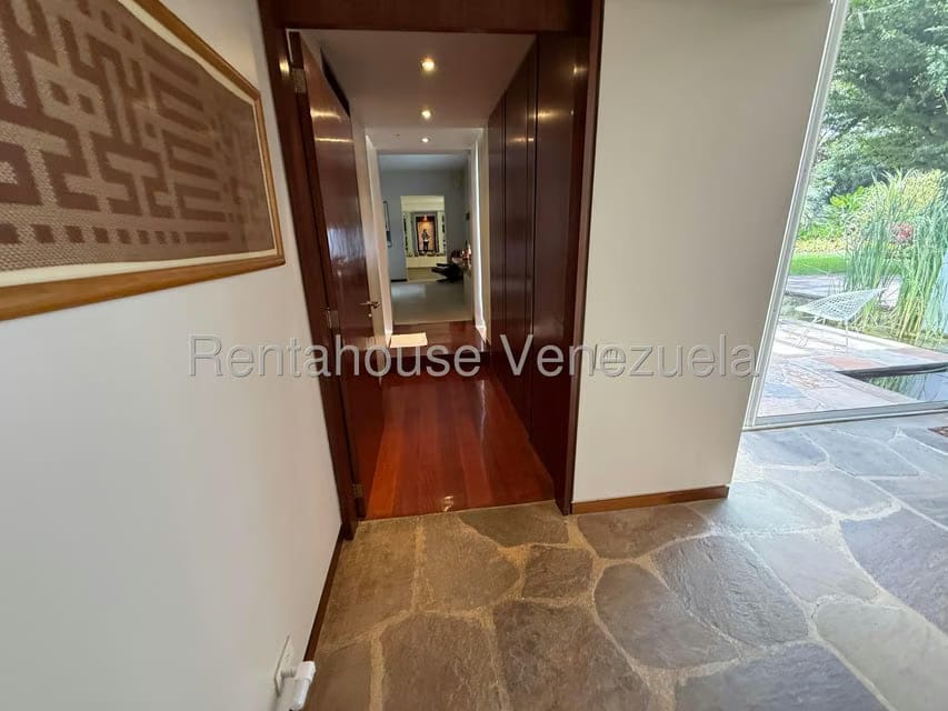 Casa (Multipes Niveles) en Venta en Los Chorros, Distrito Metropolitano - 35