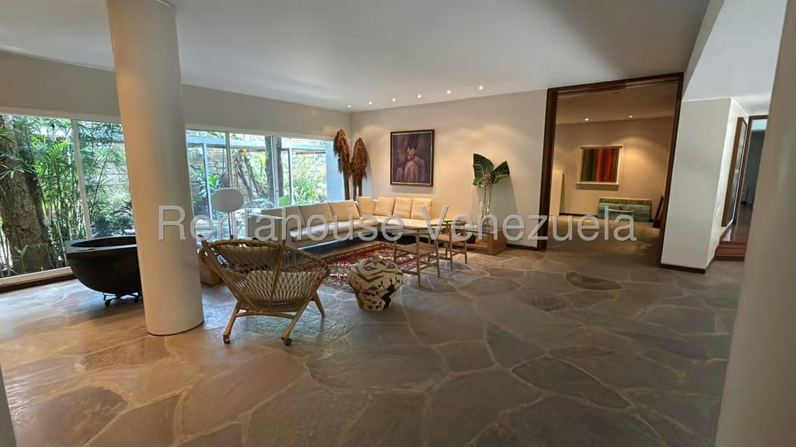 Casa (Multipes Niveles) en Venta en Los Chorros, Distrito Metropolitano - 5
