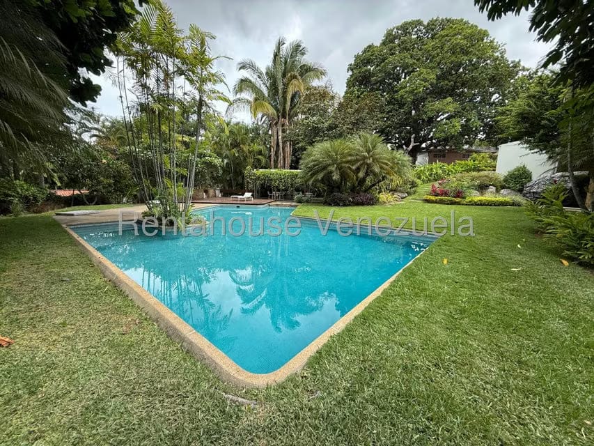Casa (Multipes Niveles) en Venta en Los Chorros, Distrito Metropolitano - 46
