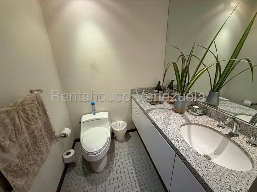 Casa (Multipes Niveles) en Venta en Los Chorros, Distrito Metropolitano - 49