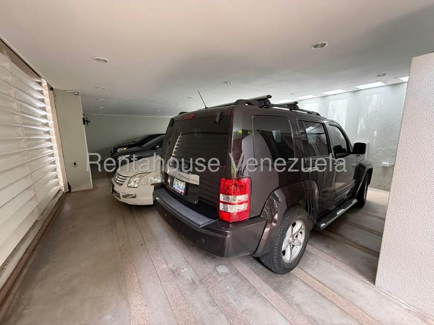 Casa (Multipes Niveles) en Venta en Los Chorros, Distrito Metropolitano - 66