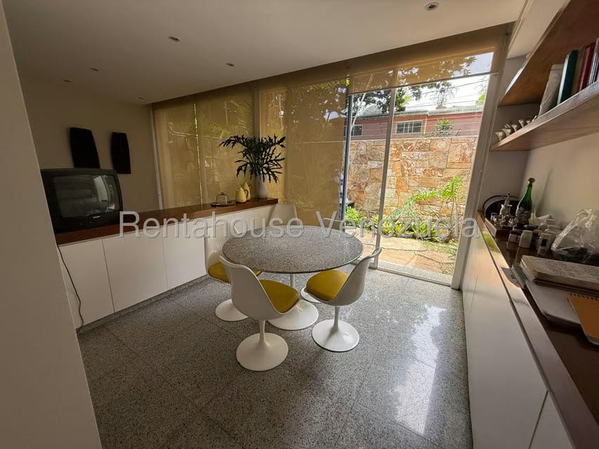 Casa (Multipes Niveles) en Venta en Los Chorros, Distrito Metropolitano - 72