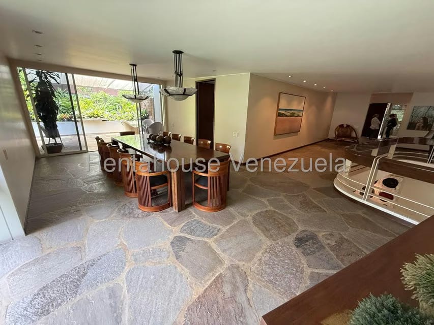 Casa (Multipes Niveles) en Venta en Los Chorros, Distrito Metropolitano - 76
