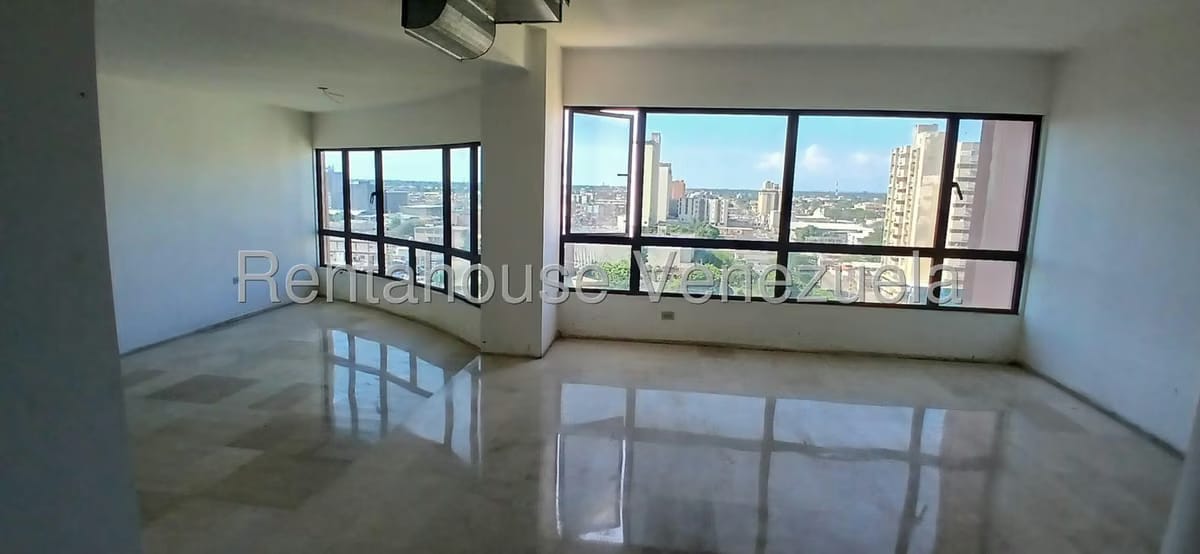 Apartamento (1 Nivel) en Venta en Cristobal Colon, Zulia - 3