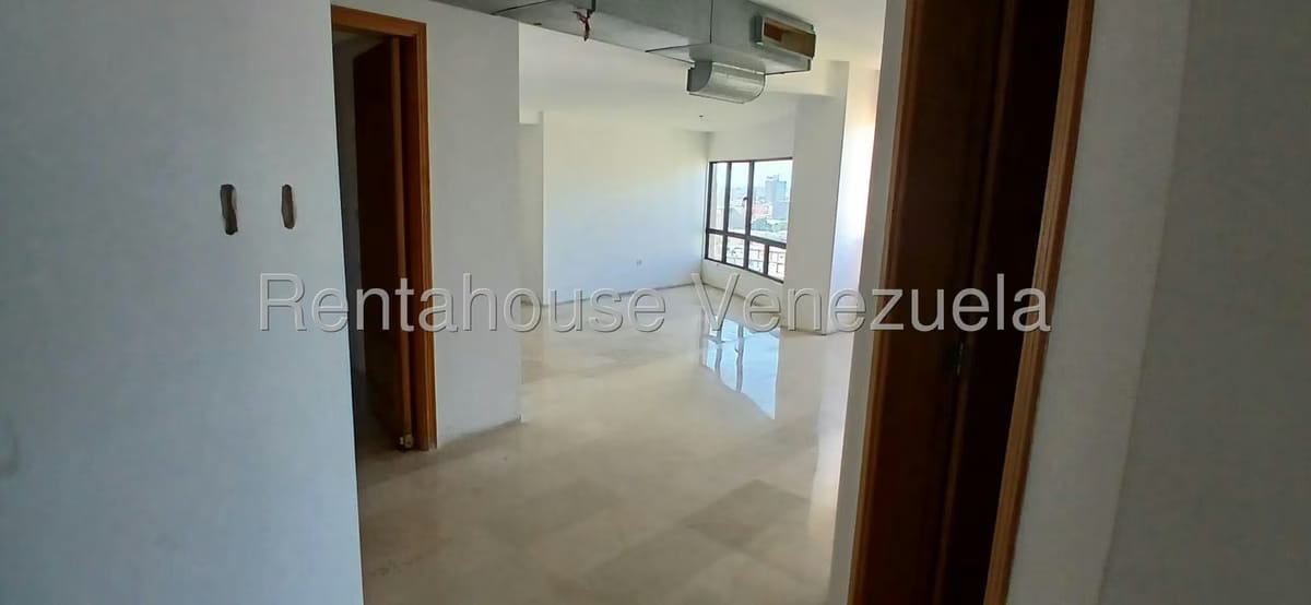 Apartamento (1 Nivel) en Venta en Cristobal Colon, Zulia - 4