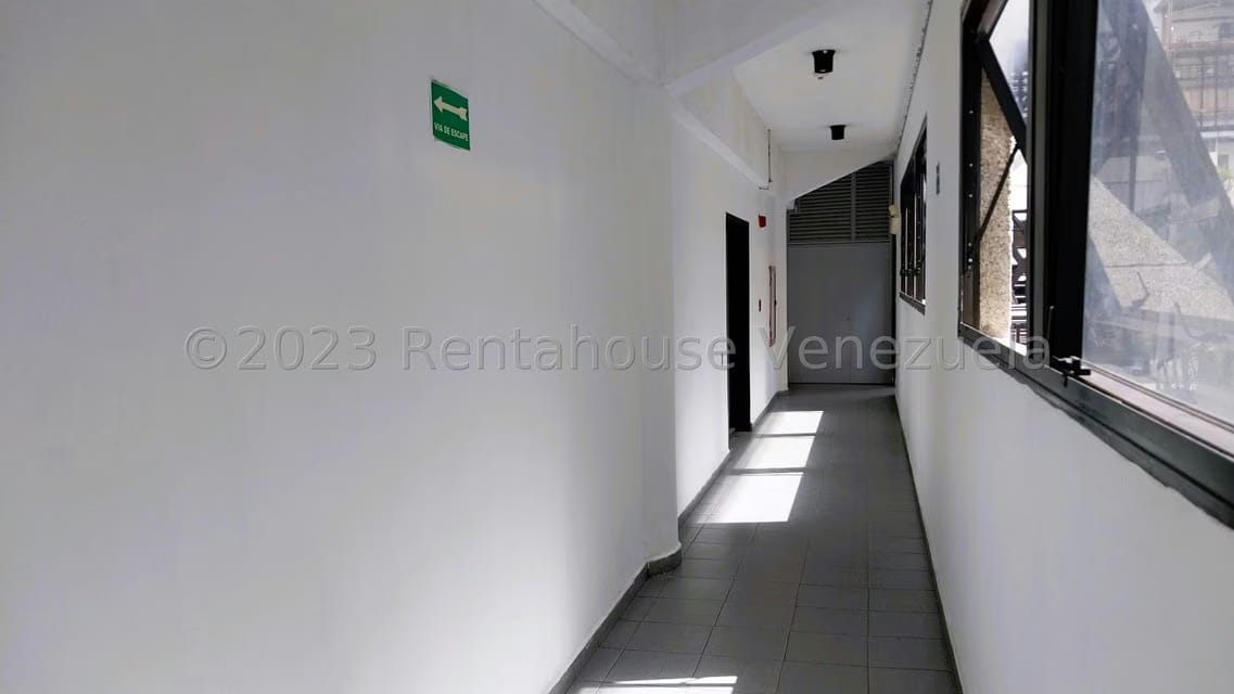 Comercial (Local Comercial) en Alquiler en Los Cortijos de Lourdes, Distrito Metropolitano - 26