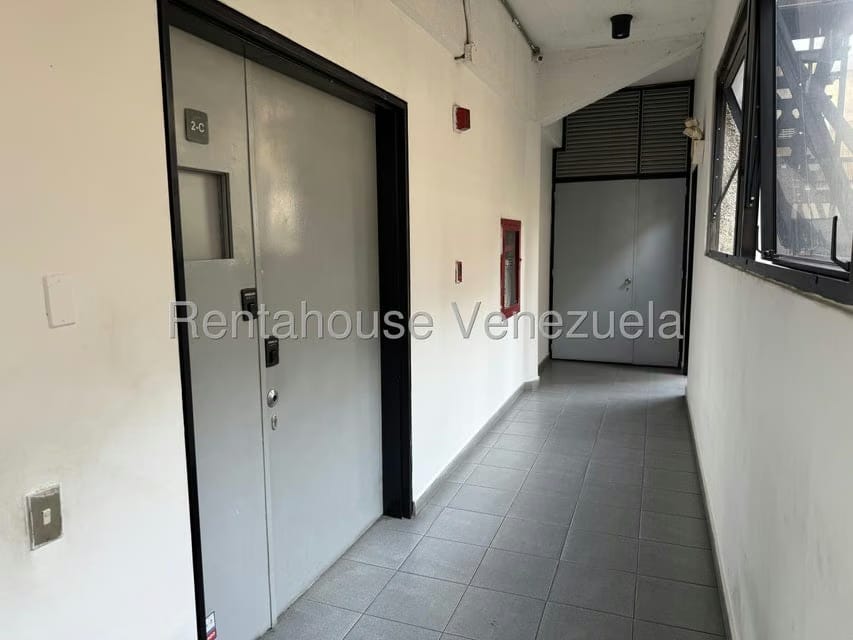 Comercial (Local Comercial) en Alquiler en Los Cortijos de Lourdes, Distrito Metropolitano - 28