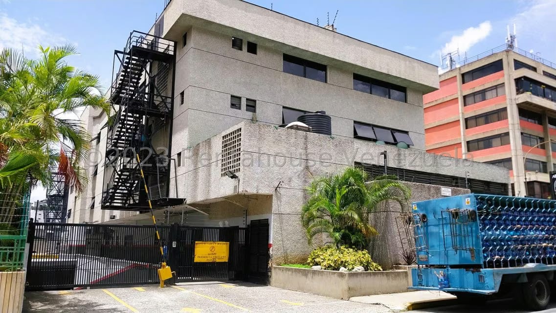 Comercial (Local Comercial) en Alquiler en Los Cortijos de Lourdes, Distrito Metropolitano - 30