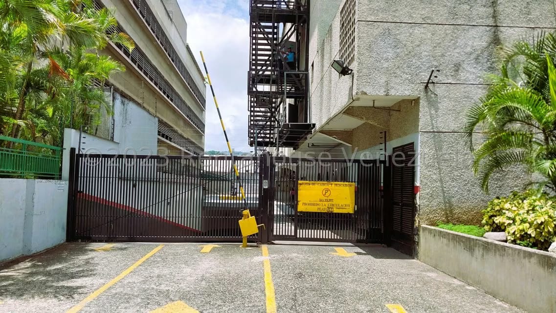 Comercial (Local Comercial) en Alquiler en Los Cortijos de Lourdes, Distrito Metropolitano - 31