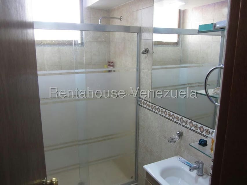 Apartamento (1 Nivel) en Venta en Colinas de La California, Distrito Metropolitano - 18