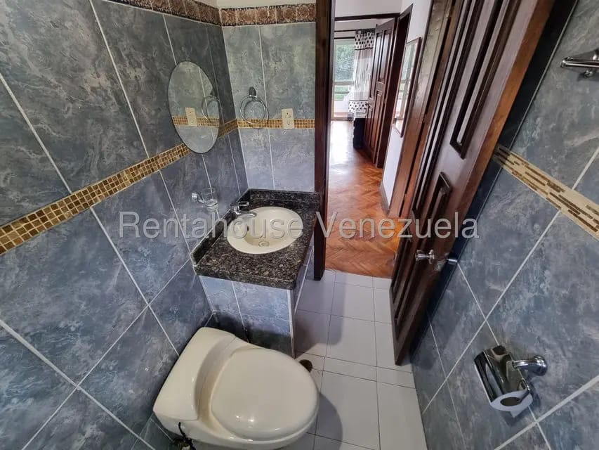Casa (Multipes Niveles) en Venta en Parroquia Milla, Merida - 28