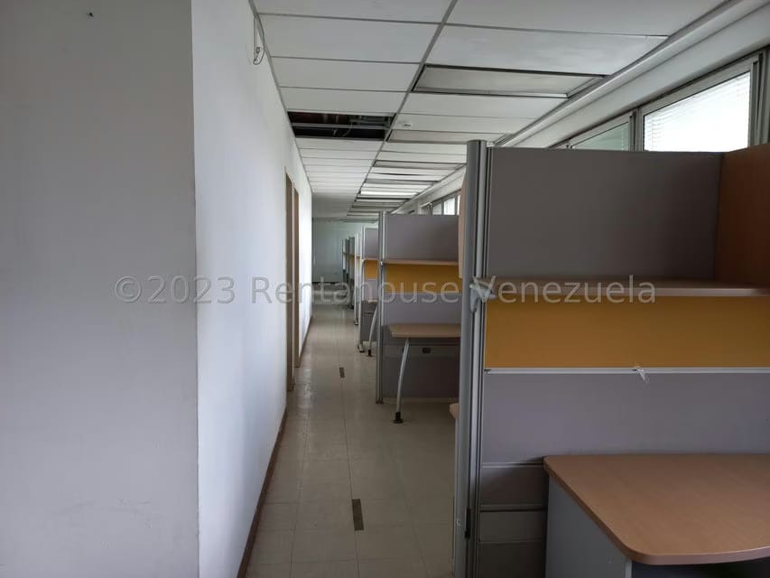 Comercial (Oficina) en Alquiler en Macaracuay, Distrito Metropolitano - 14