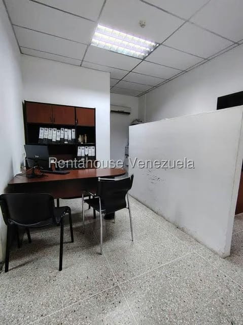 Comercial (Oficina) en Venta en Centro, Lara - 2