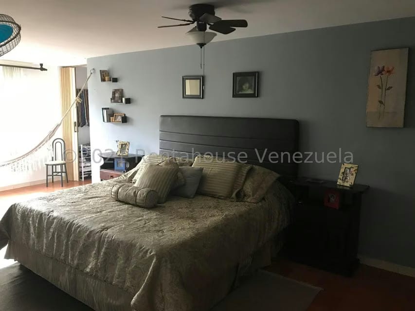 Casa (Multipes Niveles) en Venta en La Suiza, Miranda - 42