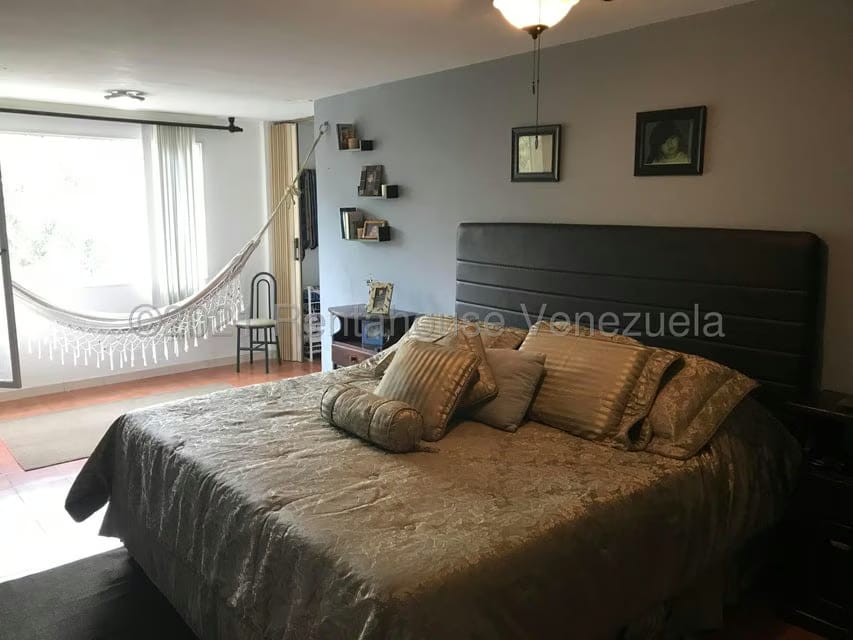 Casa (Multipes Niveles) en Venta en La Suiza, Miranda - 45