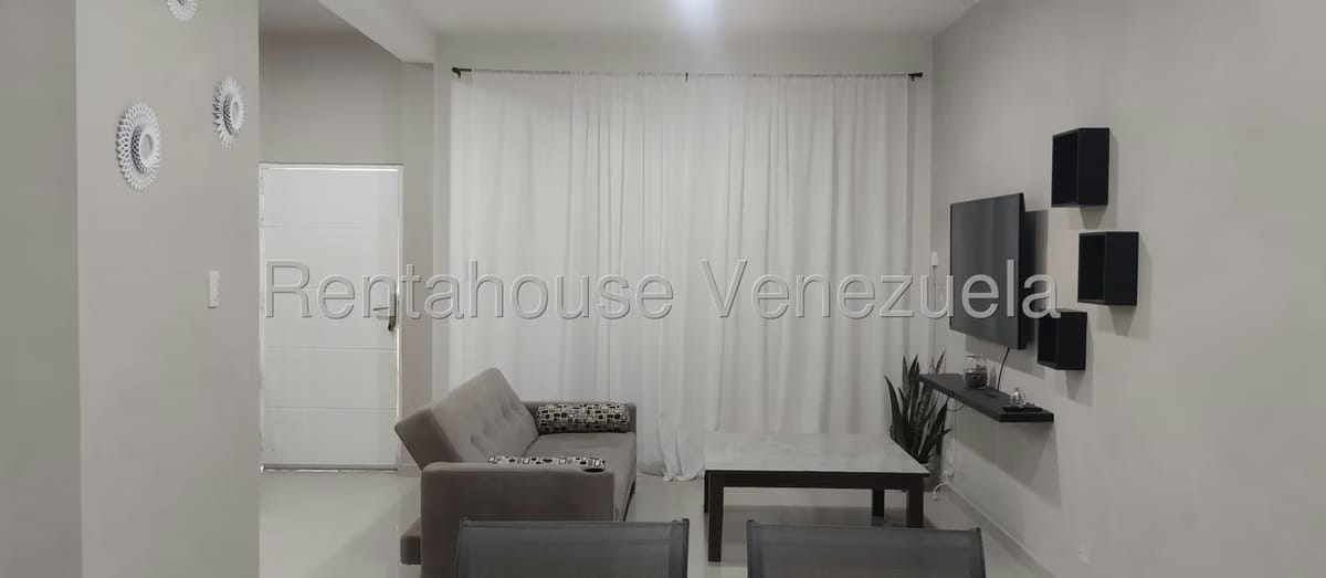 Townhouse (Duplex) en Alquiler en Campo Claro, Zulia - 5
