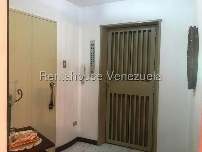 Apartamento (1 Nivel) en Venta en Los Naranjos del Cafetal, Distrito Metropolitano - 13