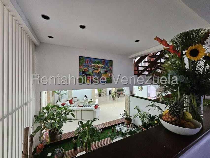 Casa (Multipes Niveles) en Venta en Cumbres de Curumo, Distrito Metropolitano - 16