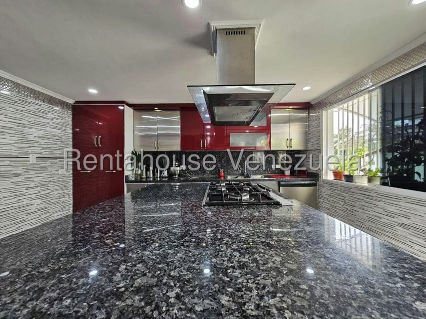 Casa (Multipes Niveles) en Venta en Cumbres de Curumo, Distrito Metropolitano - 19