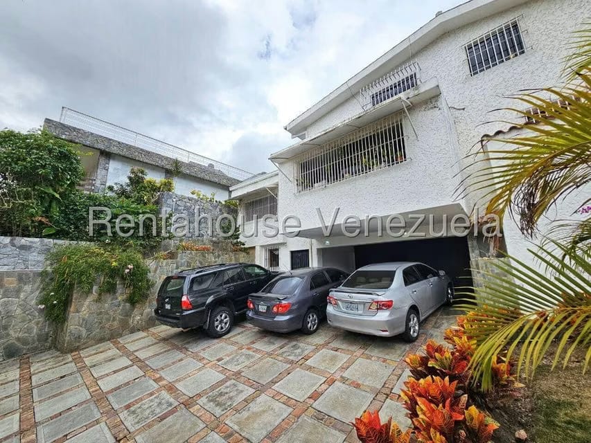 Casa (Multipes Niveles) en Venta en Cumbres de Curumo, Distrito Metropolitano - 4