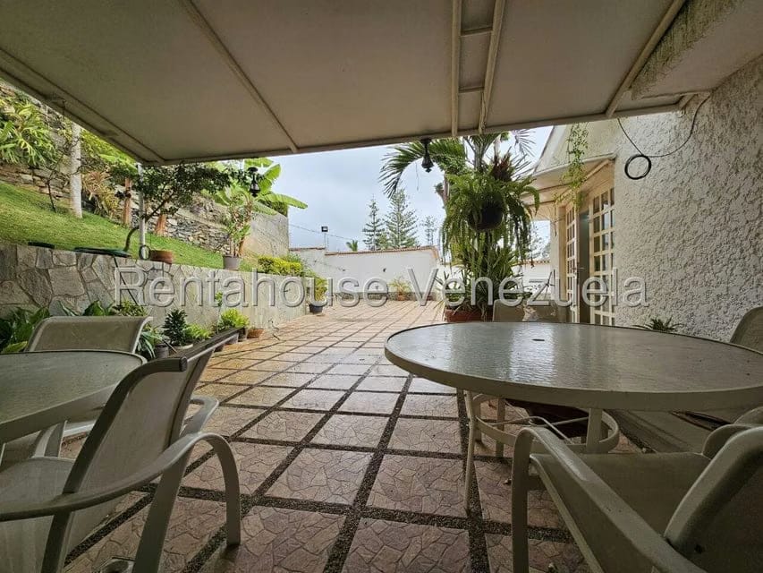 Casa (Multipes Niveles) en Venta en Cumbres de Curumo, Distrito Metropolitano - 34