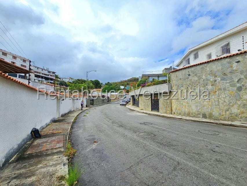 Casa (Multipes Niveles) en Venta en Cumbres de Curumo, Distrito Metropolitano - 67