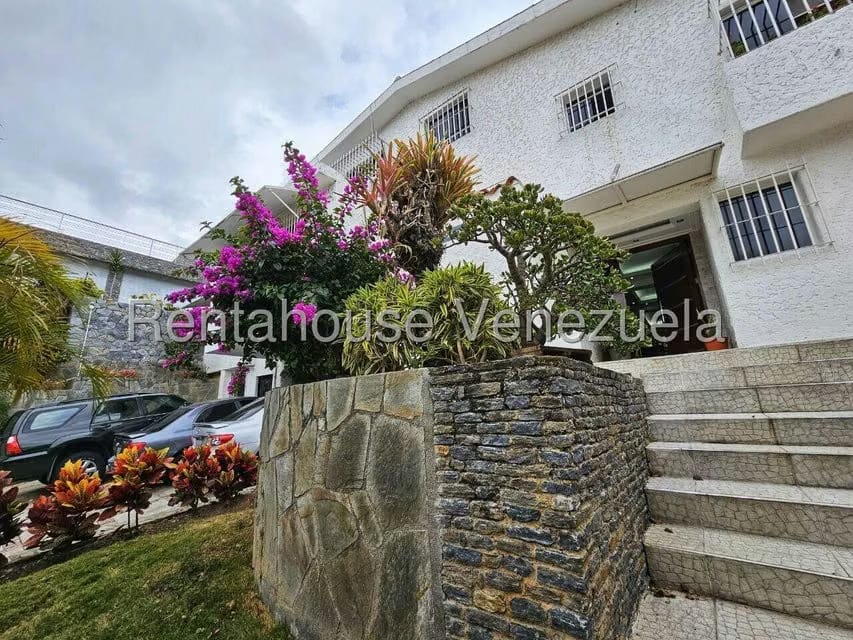 Casa (Multipes Niveles) en Venta en Cumbres de Curumo, Distrito Metropolitano - 69
