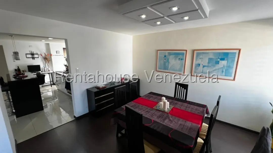 Apartamento (1 Nivel) en Venta en Cumbres de Curumo, Distrito Metropolitano - 11